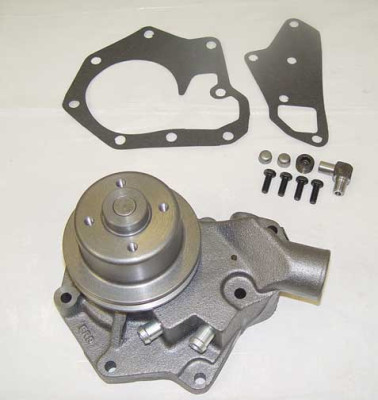 John Deere 210C / 350B Water Pump